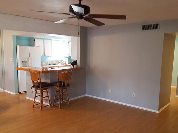 2nd image of 25621 S Kansas Ave