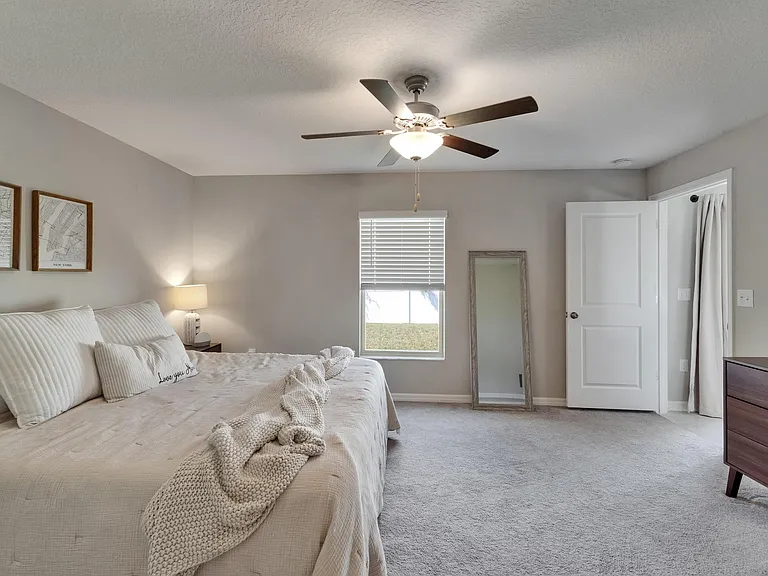 401 Royal Empress Dr — Photo 19