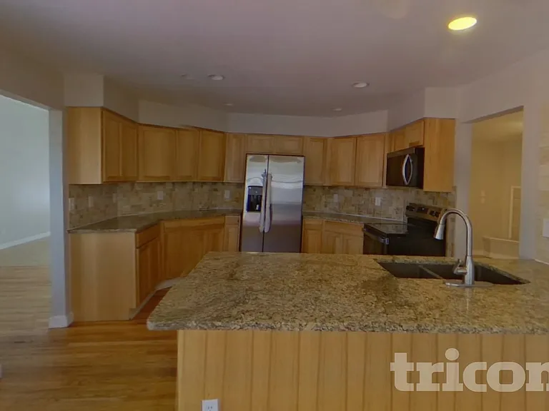 106 N 49th Avenue Ct — Photo 5