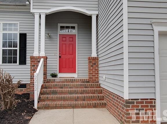 2nd image of 2202 Woodbury Dr