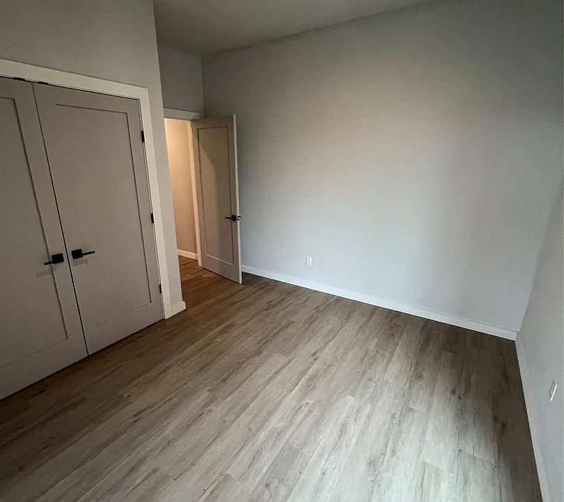 289 Main St #301