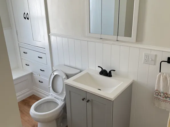 (undisclosed Address), Cleveland, OH 44144