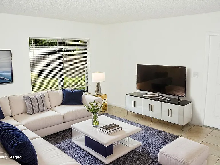 Fall Ridge Apartments — Photo 25