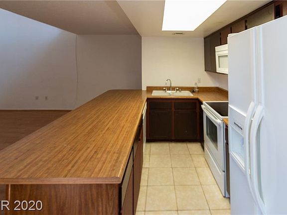 5th image of 1845 Mimosa Ct