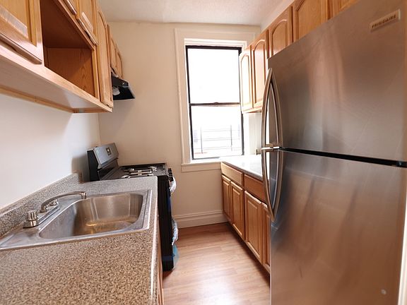 2nd image of 1128 Wheeler Ave APT 2R