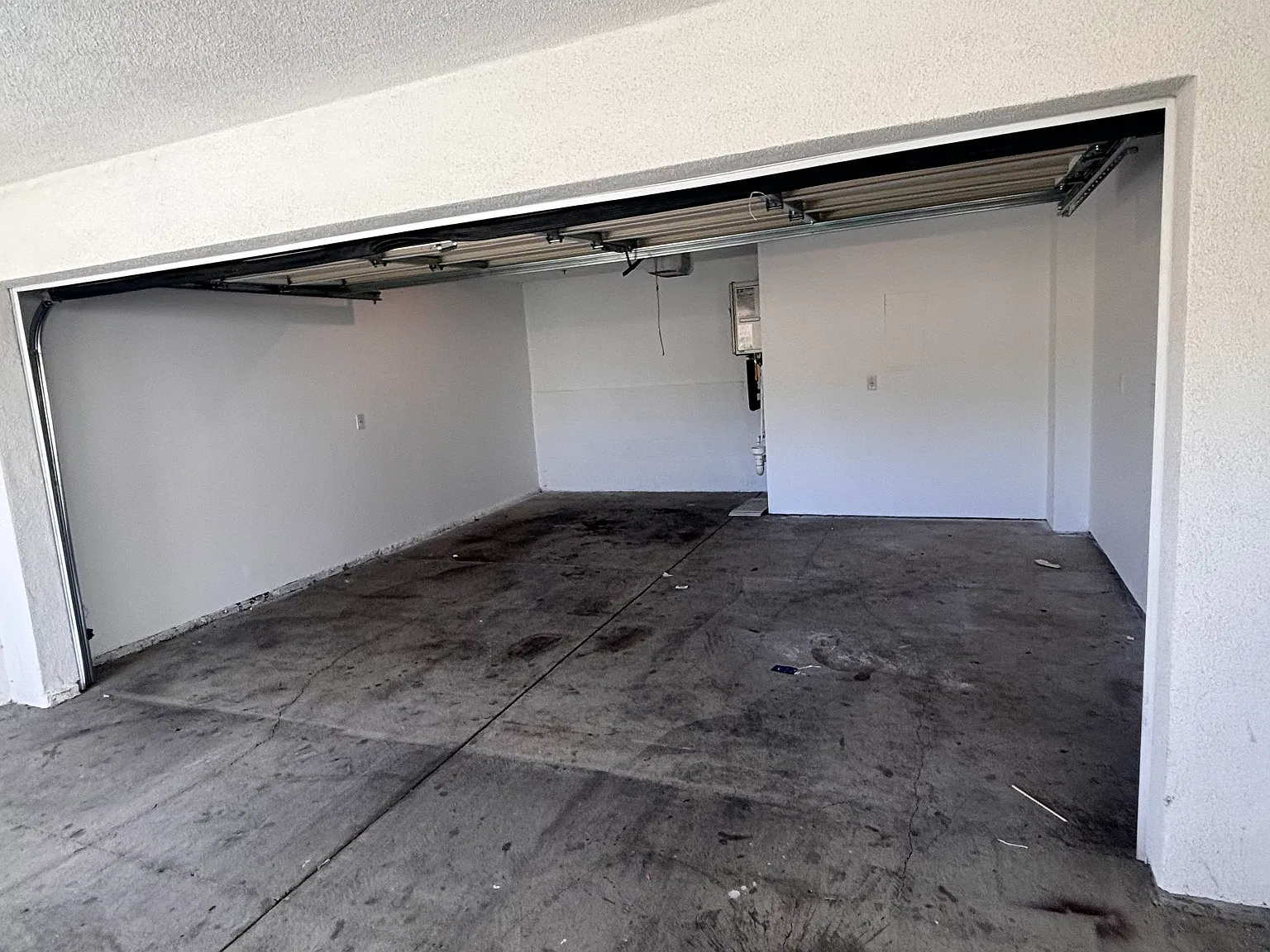 3 bed, 2.5 bath, 1229 sqft, $3,500 — Photo 3
