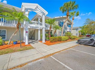 8114 45th Ct E APT 8, Sarasota, FL 34243