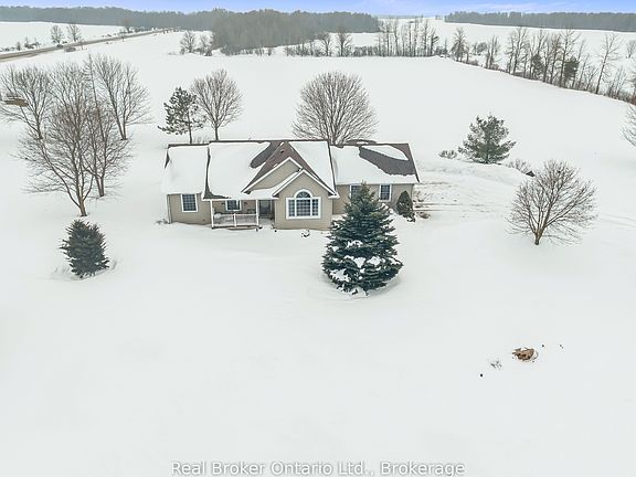 4th image of 44611 Perth Line #86