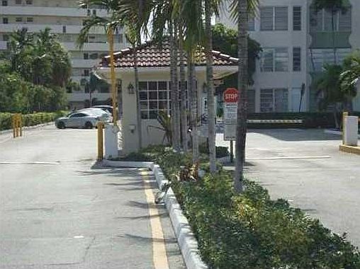 1st image of 1770 NE 191st St APT 414