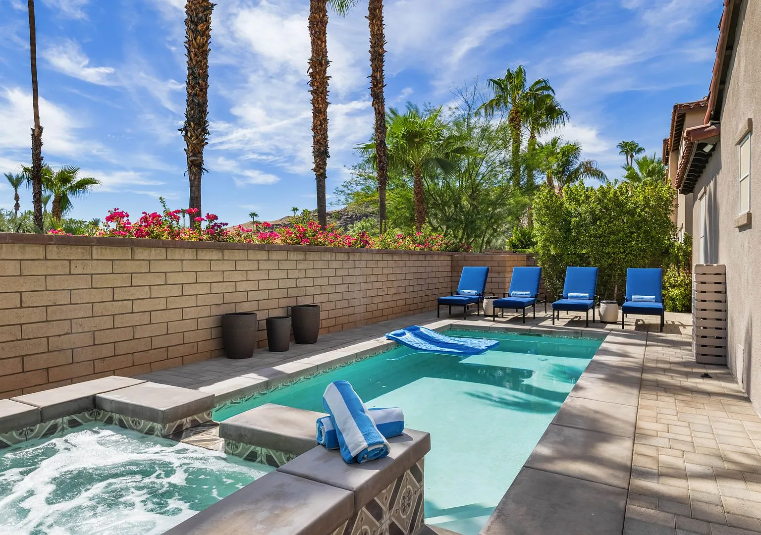 Pool & Spa Home South Palm Springs 4 Bed 3.5 Bath — Photo 3