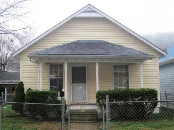 535 9th Ave W, Huntington, WV 25701