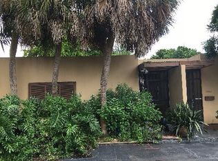 15815 Kingsmoor Way, Miami Lakes, FL 33014