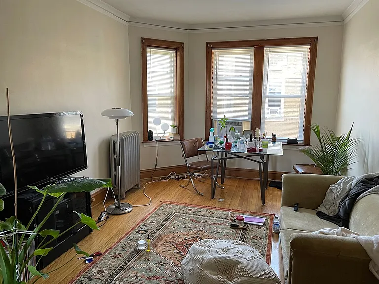 4824 W Addison St — Photo 32