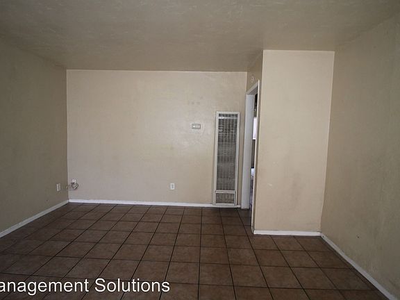 4th image of 5027 University Ave APT 1
