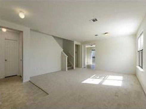 4th image of 1717 Amistad Way