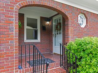 8816 Commodore Dr, Norfolk, VA 23503