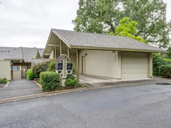 8906 NW Lakeshore Ave #10, Vancouver, WA 98665
