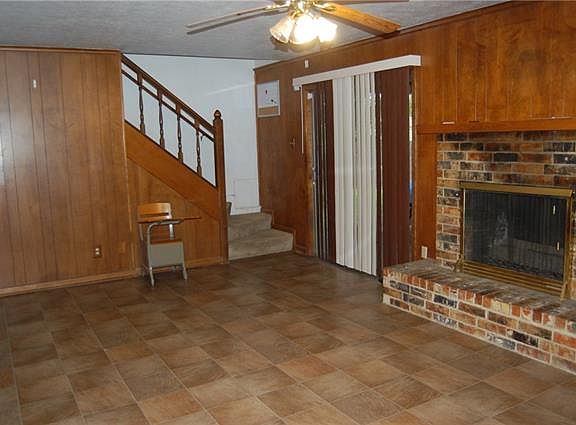 4th image of 4749 Shands Dr