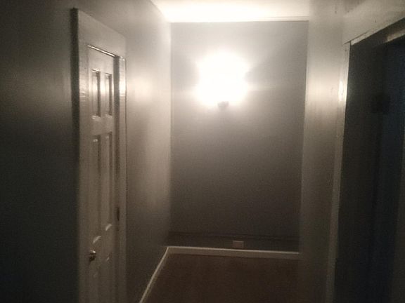 Hallway / Bedroom entrance