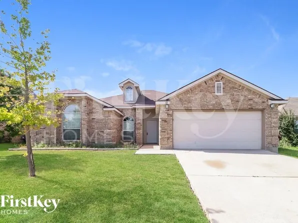 911 Joshua Dr, Burleson, TX 76028