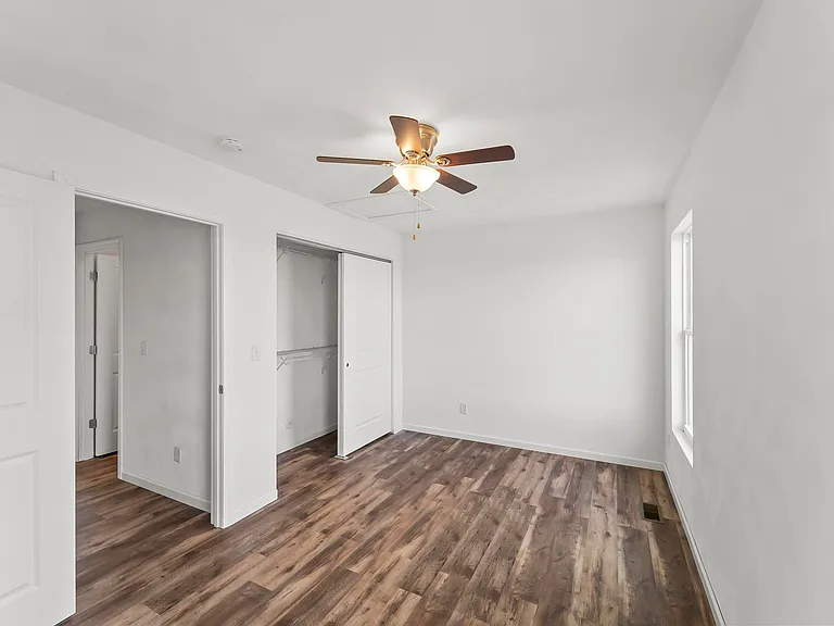 9724 Luan Dr #6 — Photo 11