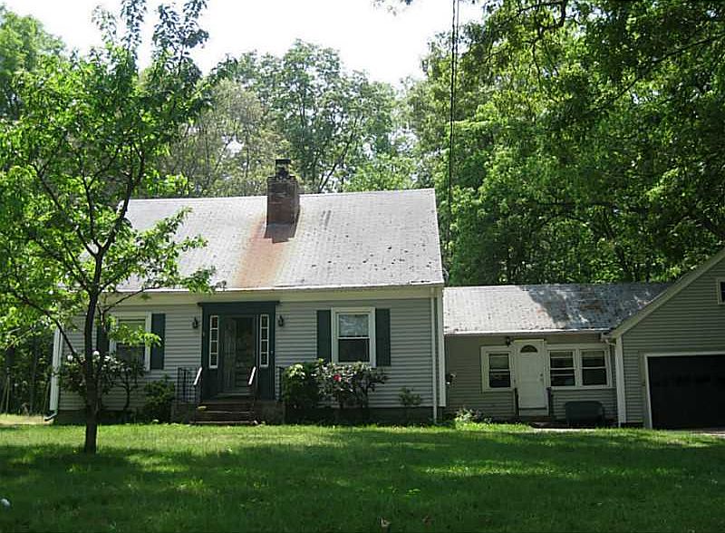 1st image of 156 Winsor Ave