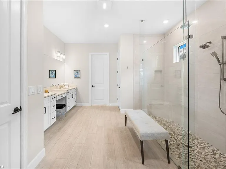17489 Aquila Ct — Photo 28