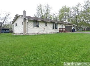 1111 Willow Ln, Prescott, WI 54021