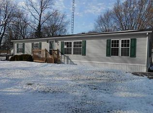 4456 Devils Hole Rd, Pemberville, OH 43450