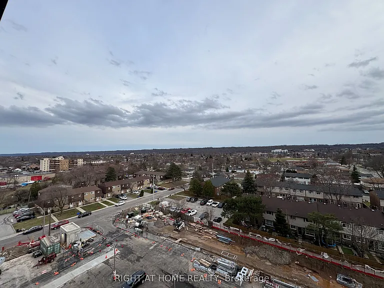 2782 Barton St E #704 — Photo 17