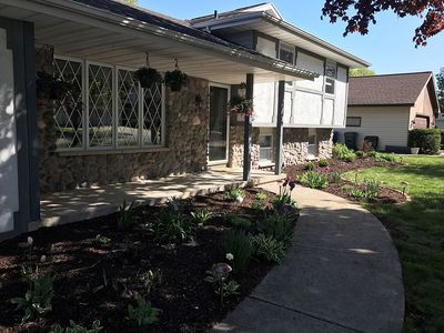221 Crestview Ln, De Pere, WI, 54115
