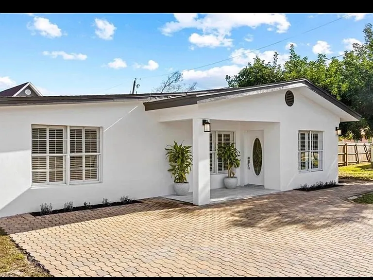 5210 Floridan Ave — Photo 12