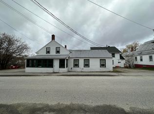 46 Green St, Winthrop, ME 04364