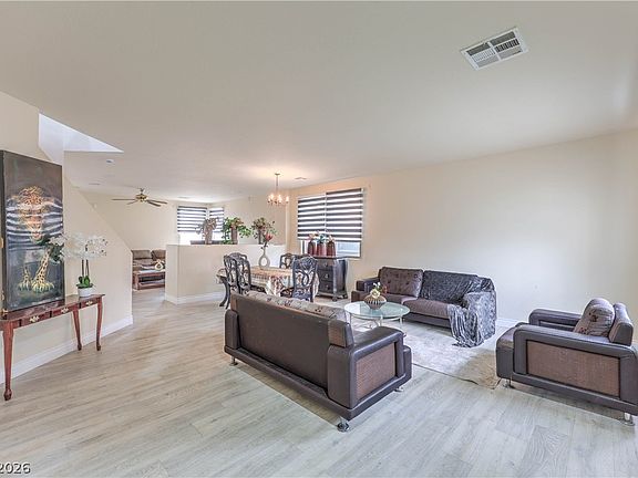 2nd image of 4840 Crystal Field St
