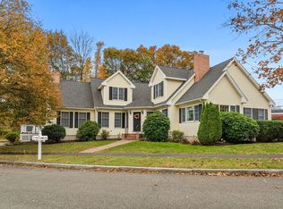 3 Garden Ln, Wakefield, MA 01880