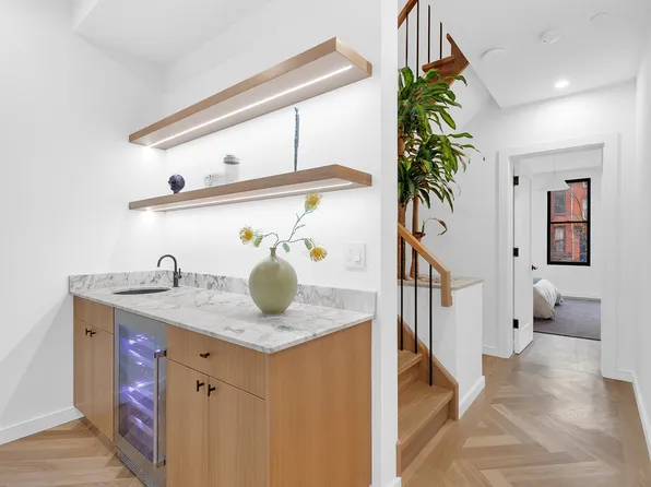 126 Washington Avenue image 10 of 25