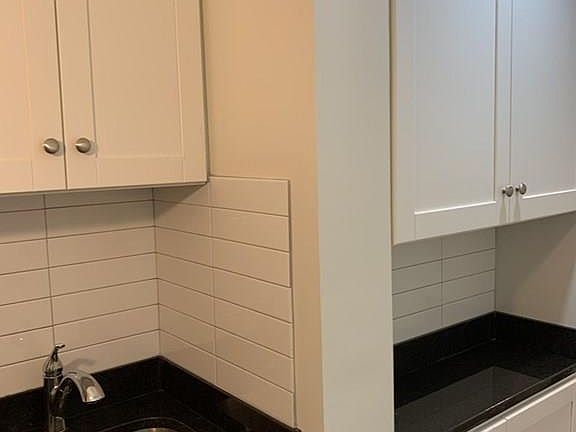 3rd image of 75 N Paul St APT 3