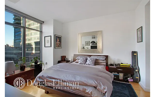 Rented by Douglas Elliman | media 39