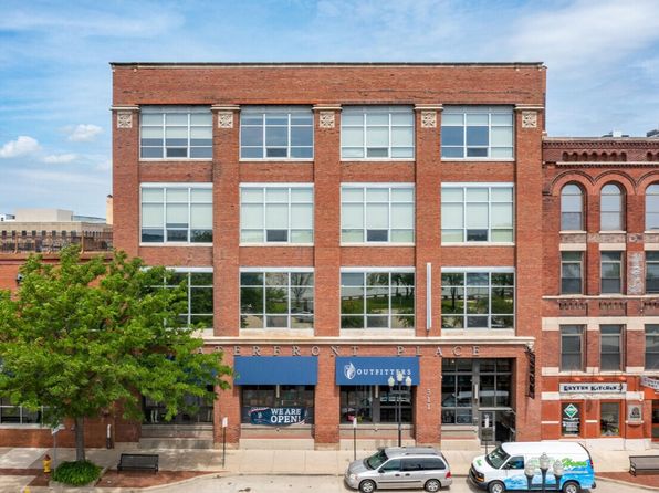 311 SW Water St #304