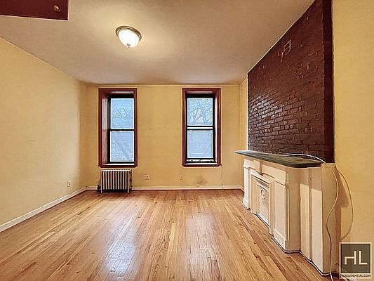 1st image of 306 E 11th St APT 2B