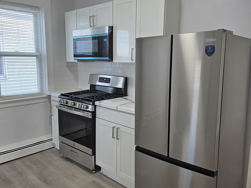 1st image of 267 New York Ave