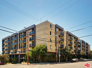 7320 Hawthorn Ave APT 222, Los Angeles, CA 90046