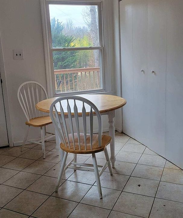 1st image of 41 Warbler Ln