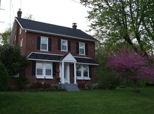 1104 N 7th St, Perkasie, PA 18944