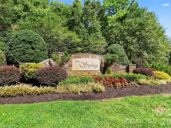 686 Palisade Trl, Denton, NC 27239