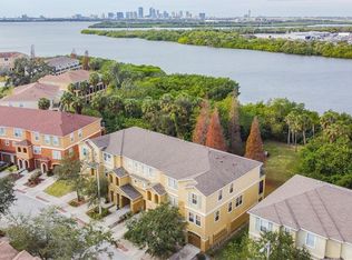 537 Vincinda Crest Way, Tampa, FL 33619