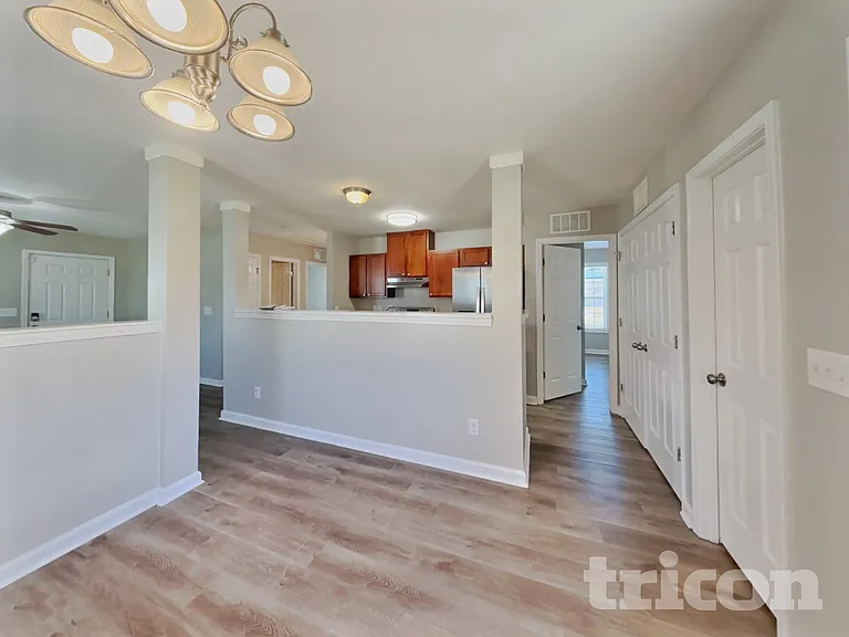 2410 King Malcolm Ln — Photo 4