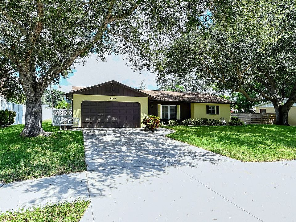 1st image of 2249 Florinda St
