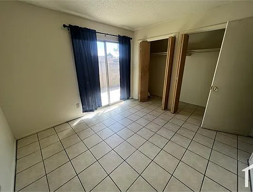 545 Palomas Dr SE #B — Photo 21