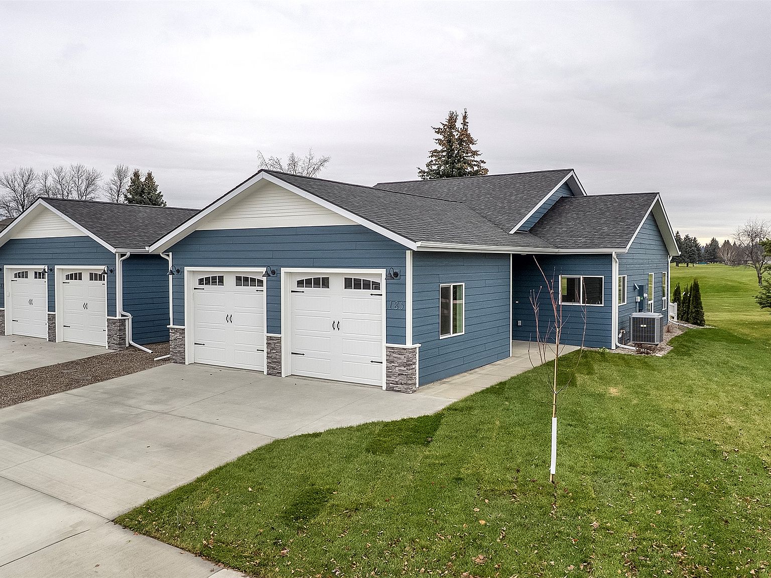 185 Palmer Dr